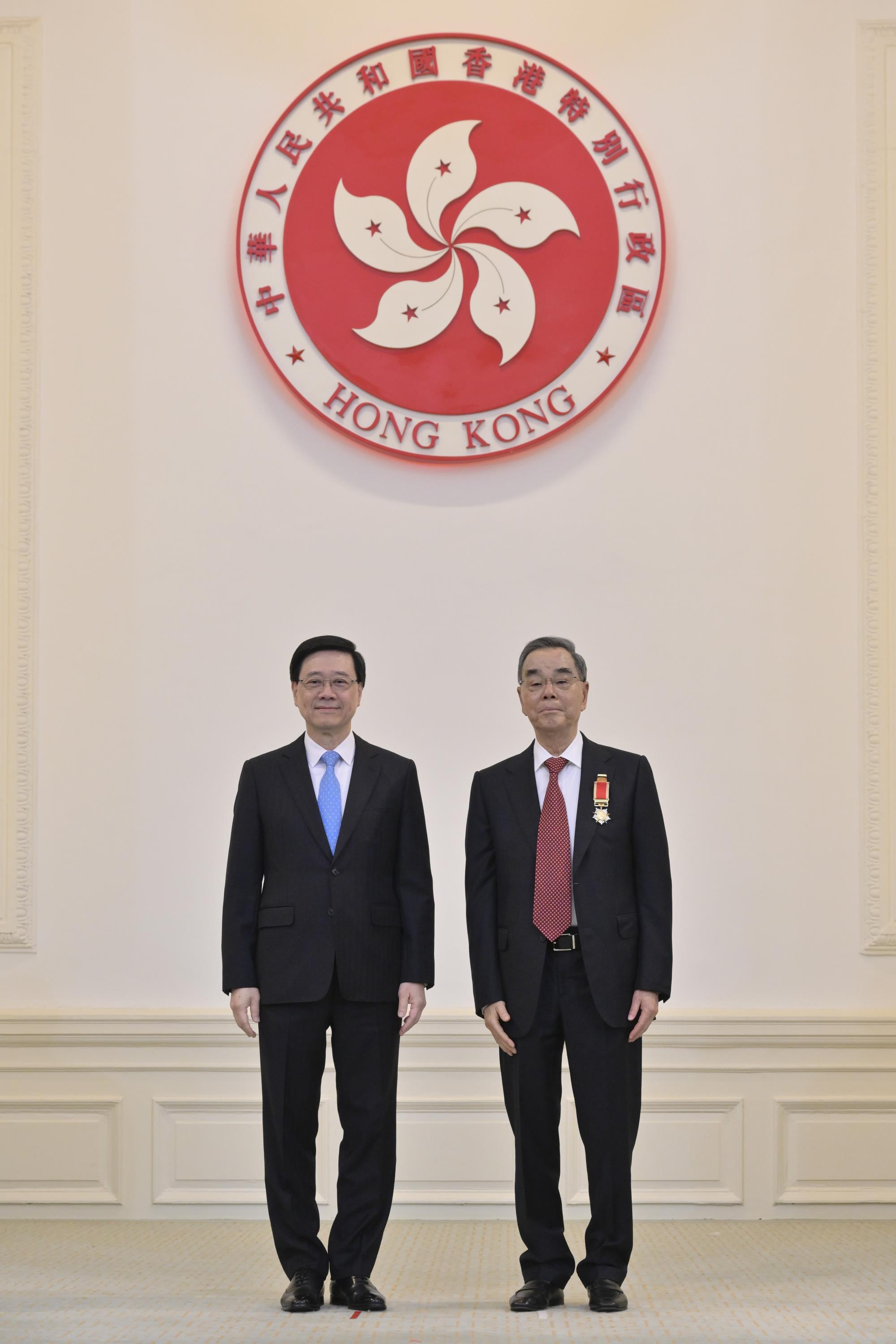 2024年，，，林树哲先生获颁大紫荆勋章.jpg